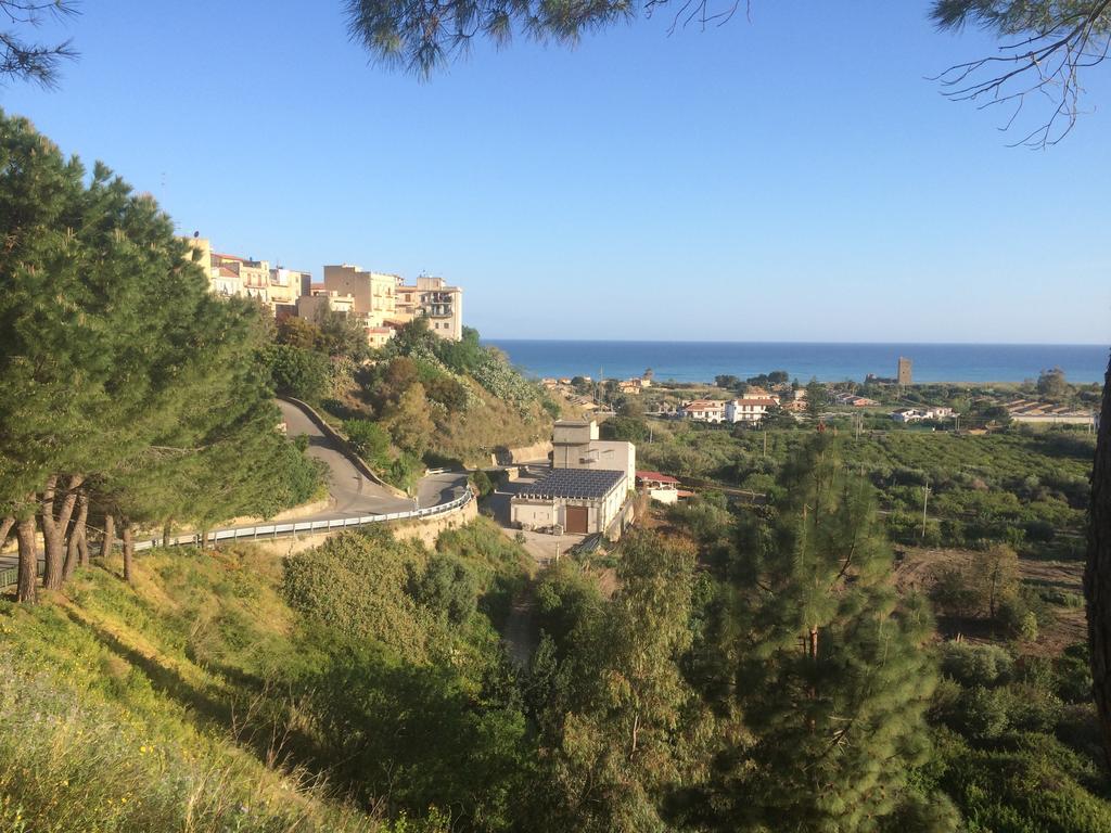 Casa Vacanza Paradise Vicino Cefalu Con Servizio Di Piscina A 3 Chilometri Daire Campofelice Di Roccella Dış mekan fotoğraf