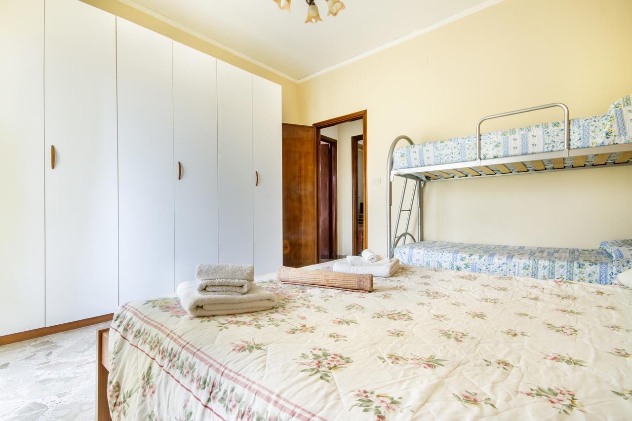 Casa Vacanza Paradise Vicino Cefalu Con Servizio Di Piscina A 3 Chilometri Daire Campofelice Di Roccella Dış mekan fotoğraf