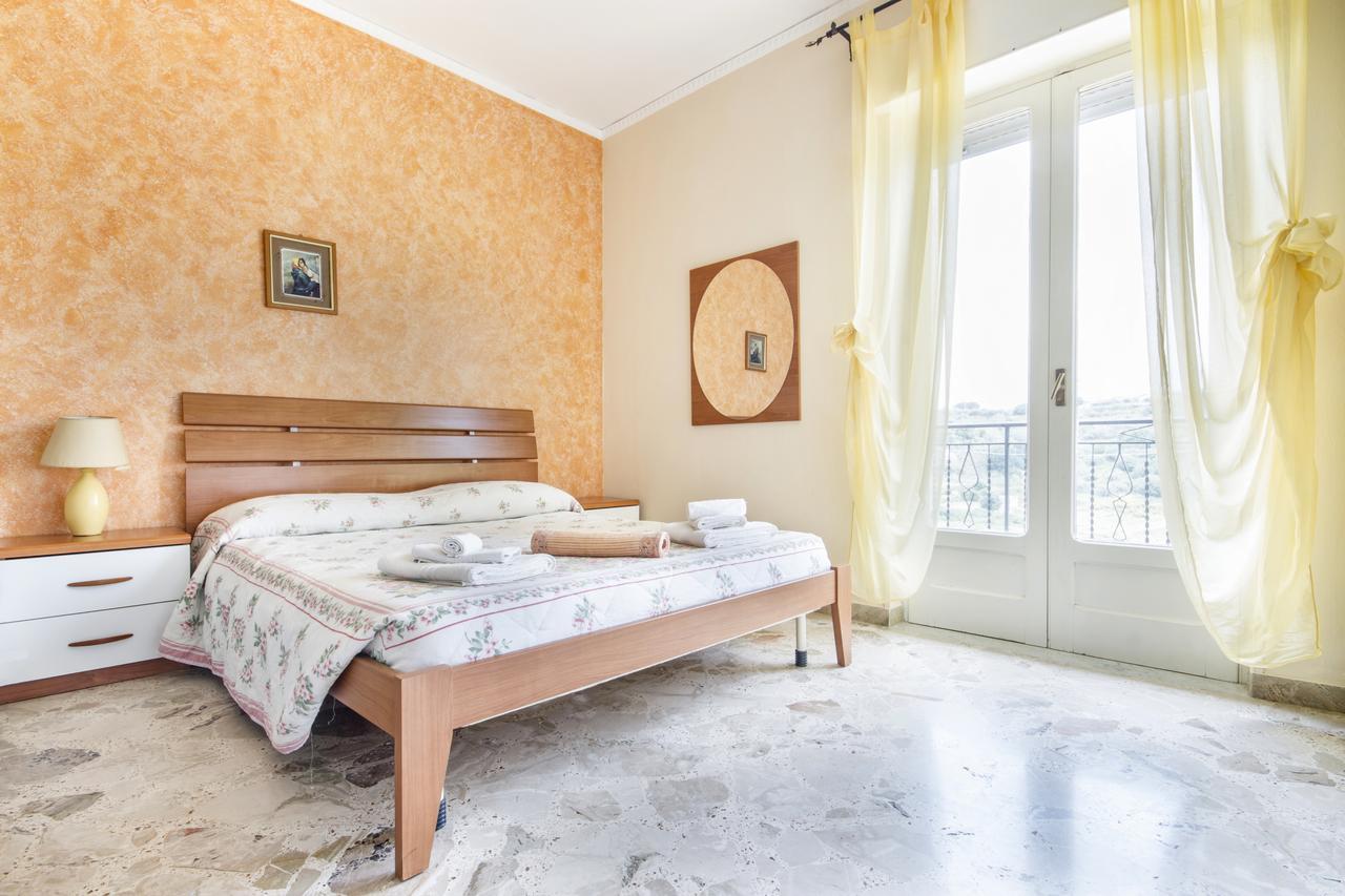 Casa Vacanza Paradise Vicino Cefalu Con Servizio Di Piscina A 3 Chilometri Daire Campofelice Di Roccella Dış mekan fotoğraf