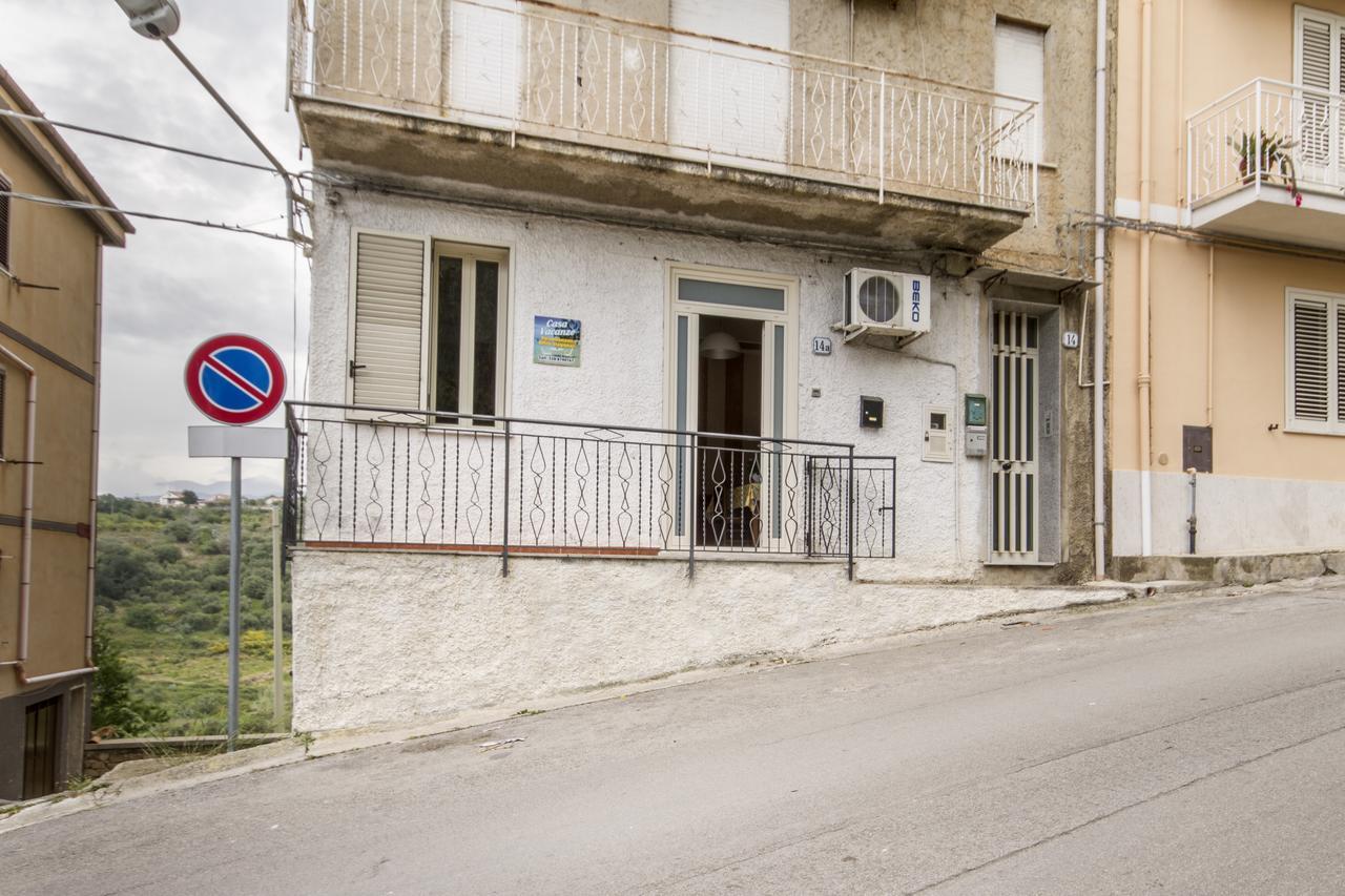 Casa Vacanza Paradise Vicino Cefalu Con Servizio Di Piscina A 3 Chilometri Daire Campofelice Di Roccella Dış mekan fotoğraf